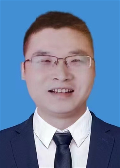 李瑞清(器乐教研主任)
