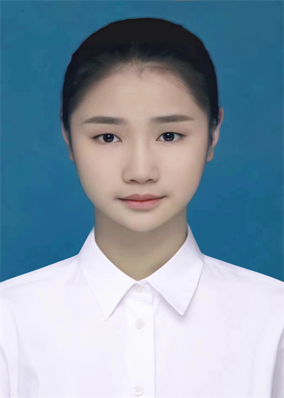 曾玲（班主任+理论老师）