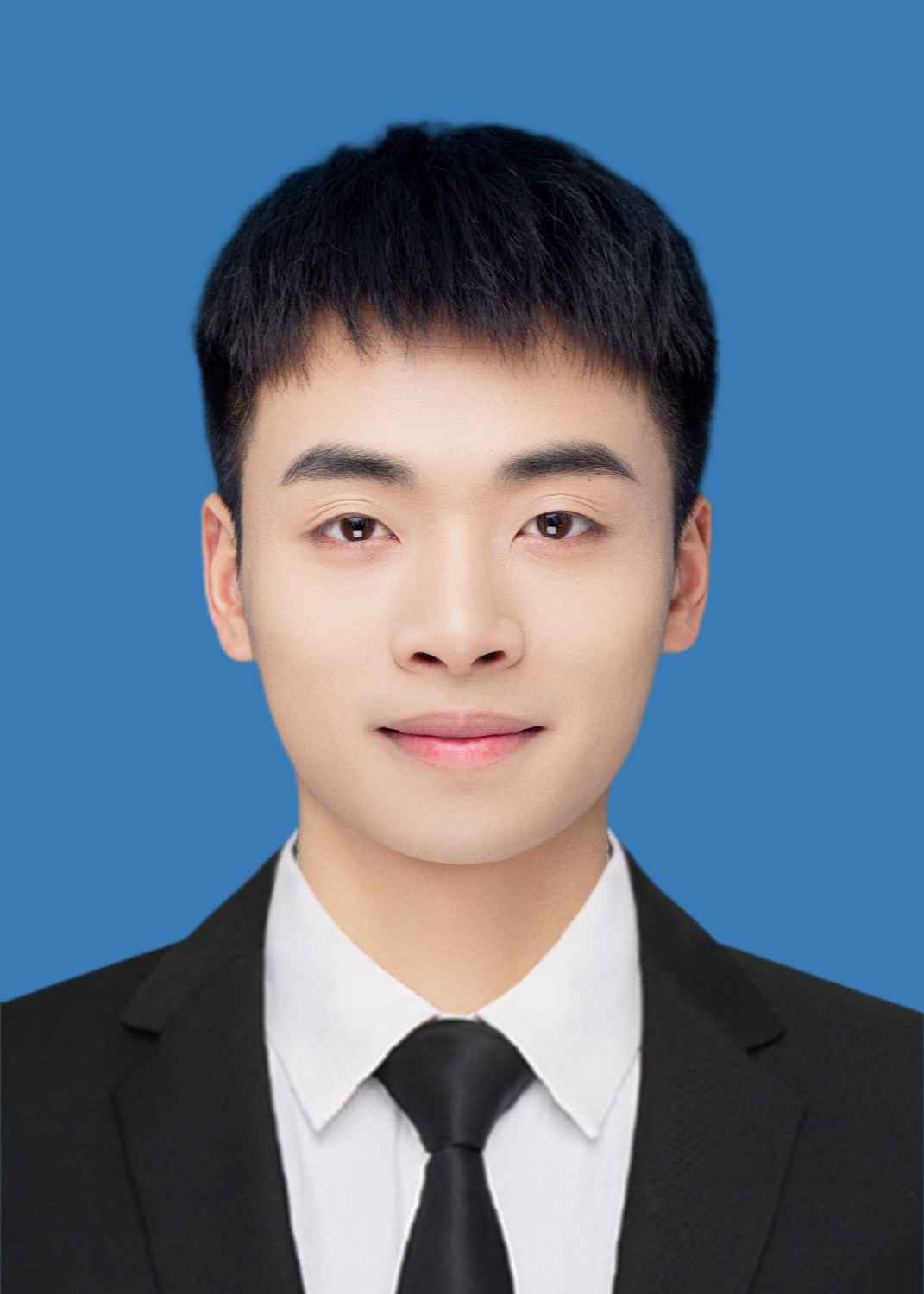 汤亿瑶（班主任+理论老师）