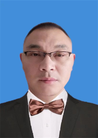 曹小赞（声乐特聘专家）